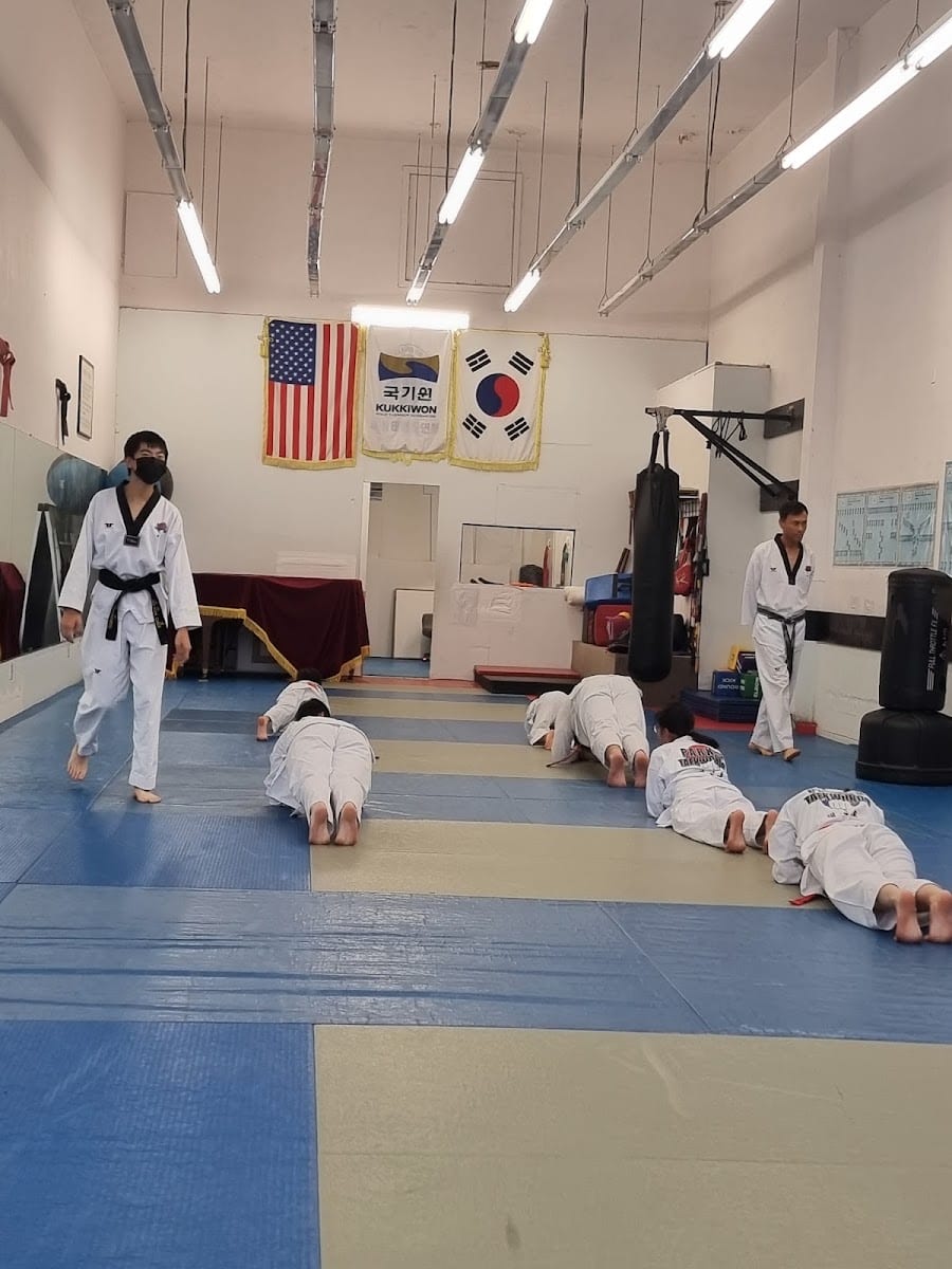 Park's Tae Kwon DO, photo 3