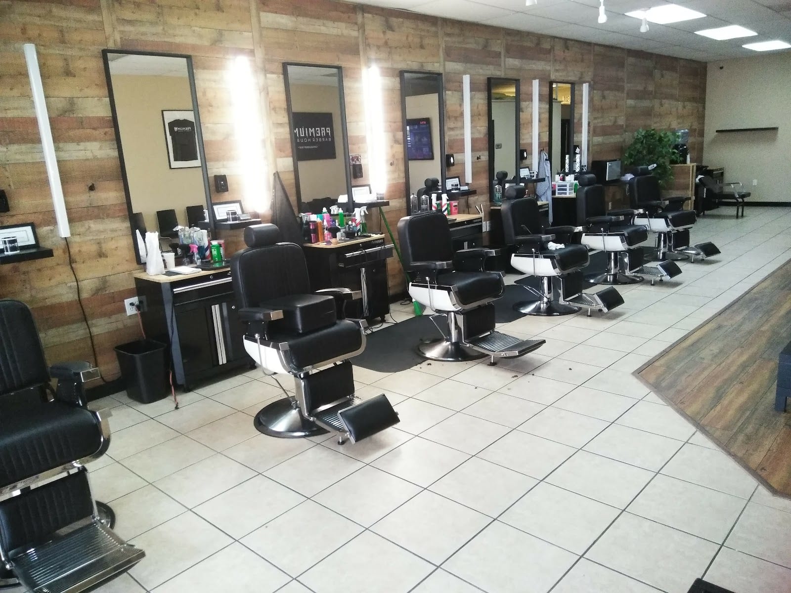 Premium Barber House
