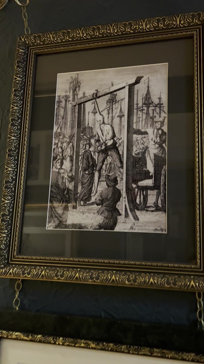 The Hung Drawn & Quartered, EC3, photo 3