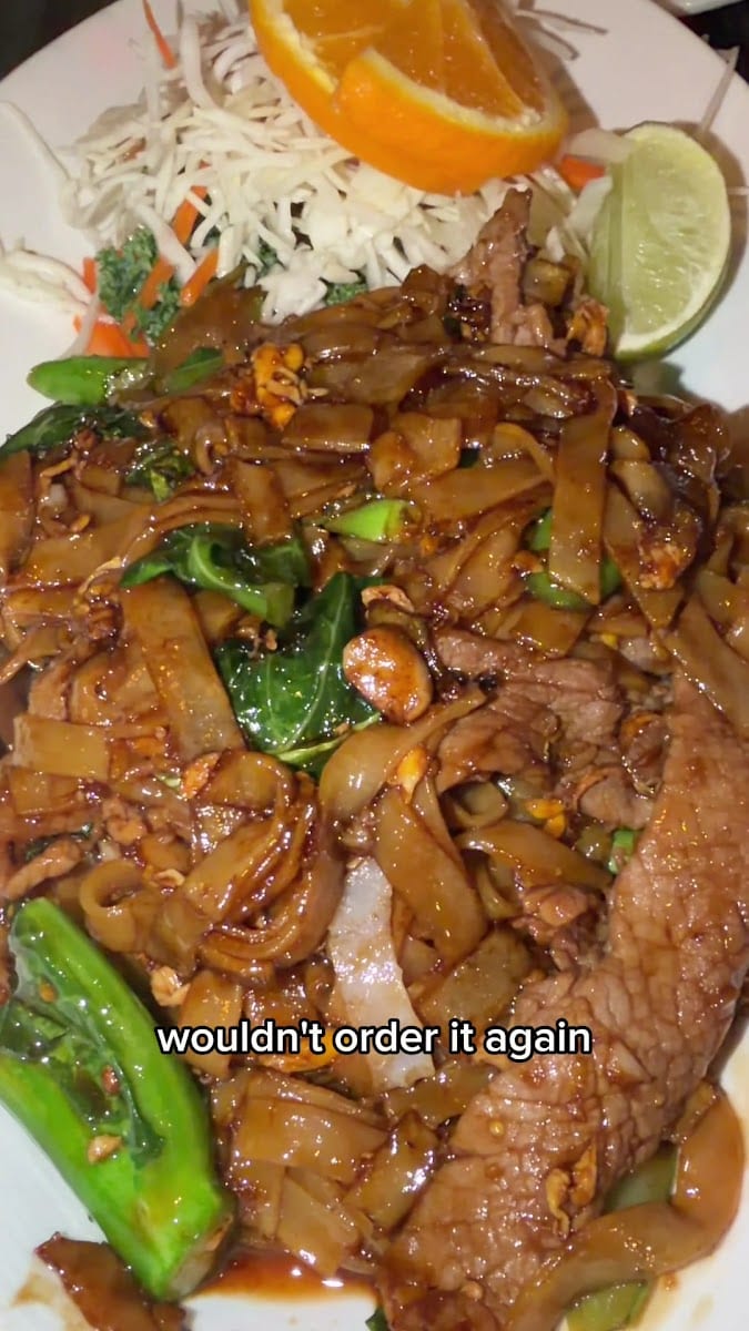 Jatujak Thai Restaurant - Richmond hill, photo 3