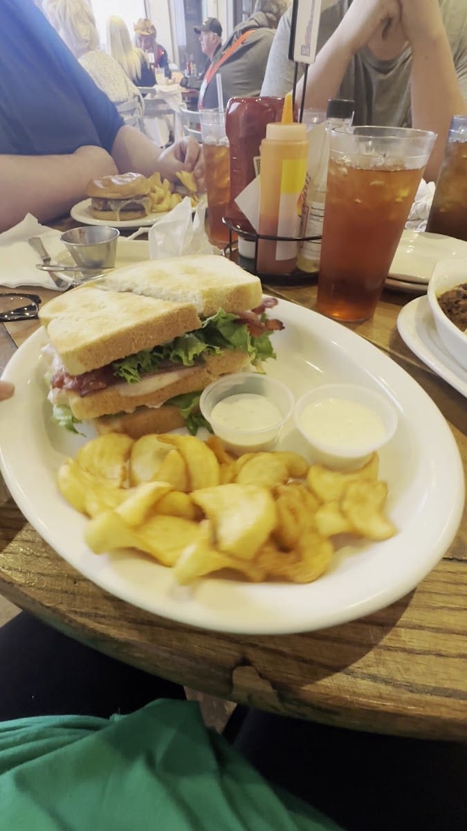 The Clayton Cafe, photo 3