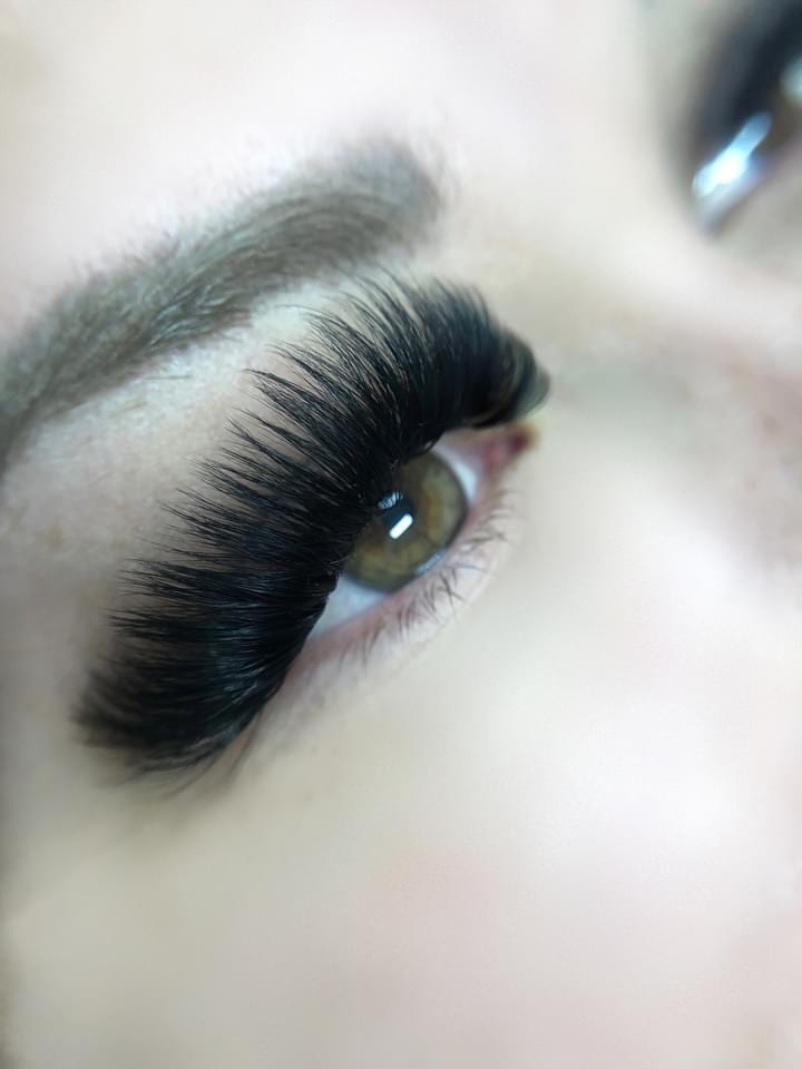 The Lash Snob, photo 2