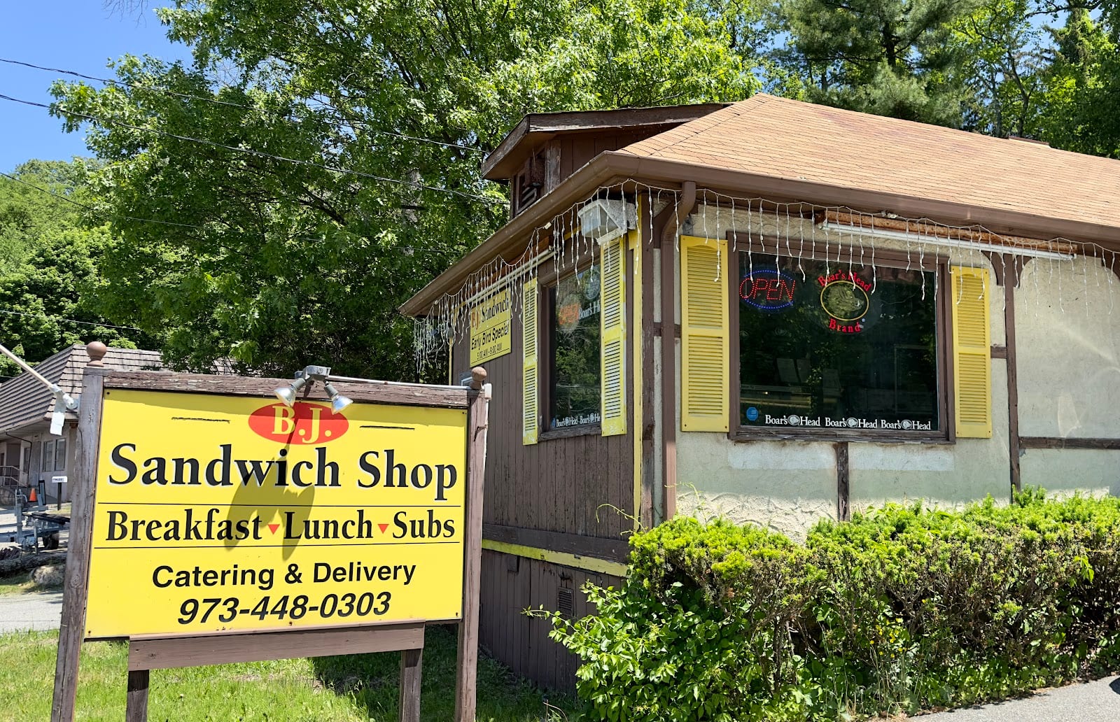 B J Sandwich Shop, photo 2
