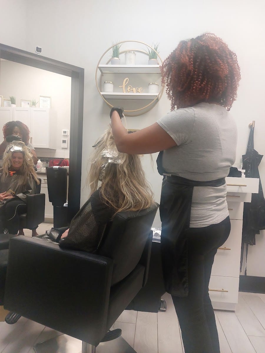 The Strand Salon, photo 3