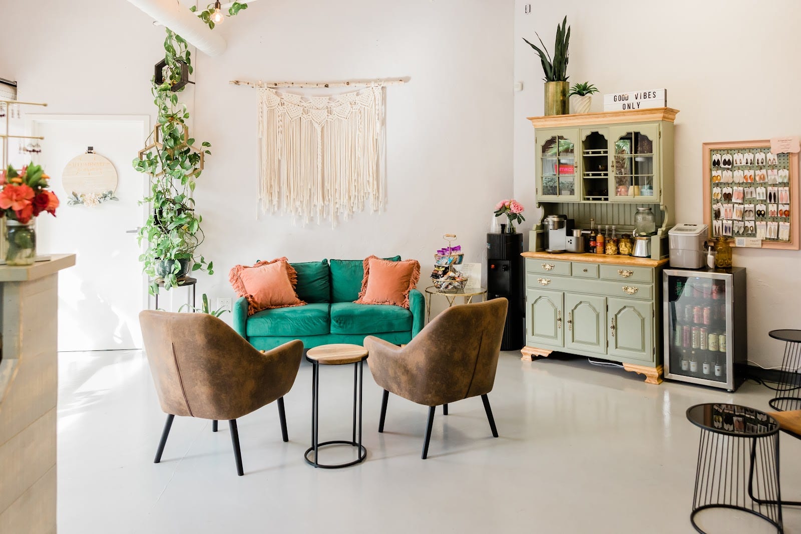 ReVibe Hair Salon, photo 4
