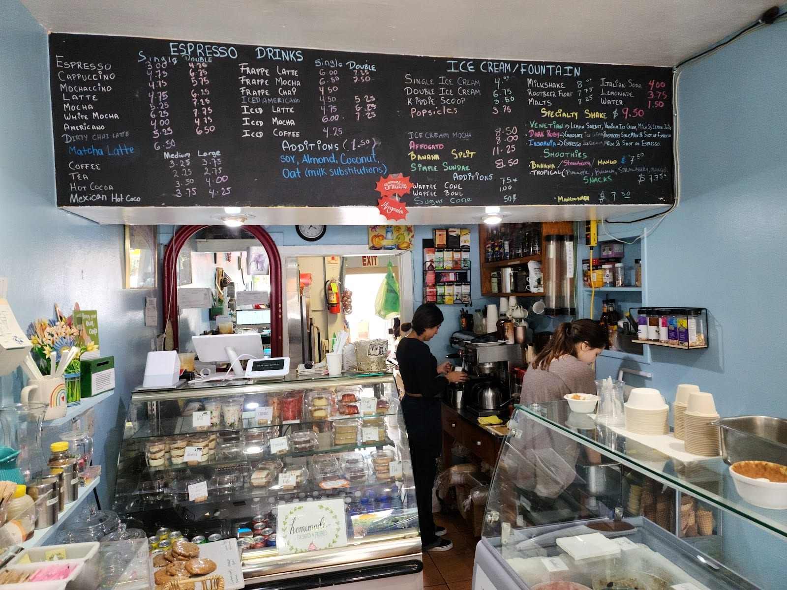 Mis Raices “Coffee & Ice cream Shop”, photo 4