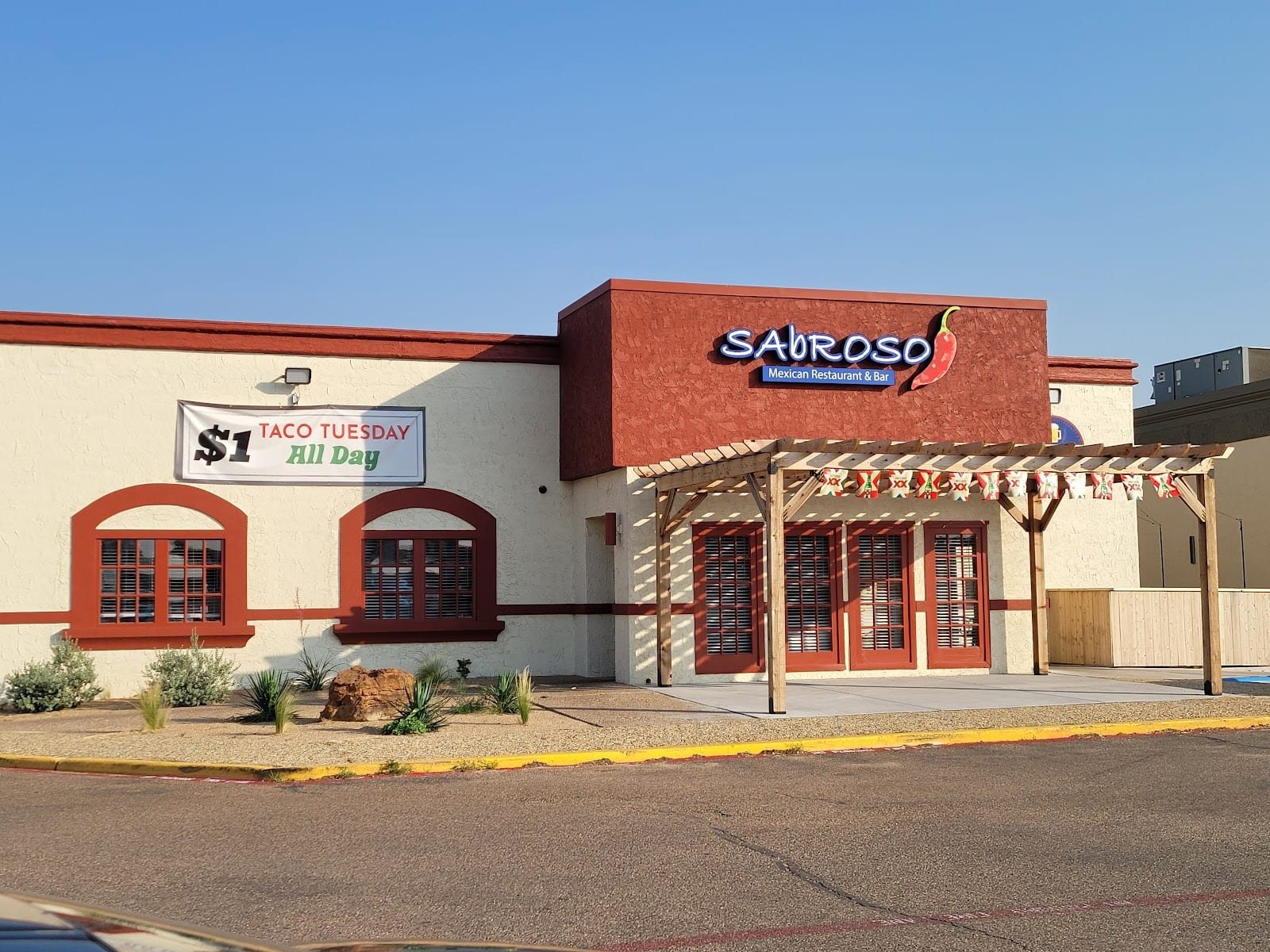 Sabroso and The Alibi Bar #2, photo 3