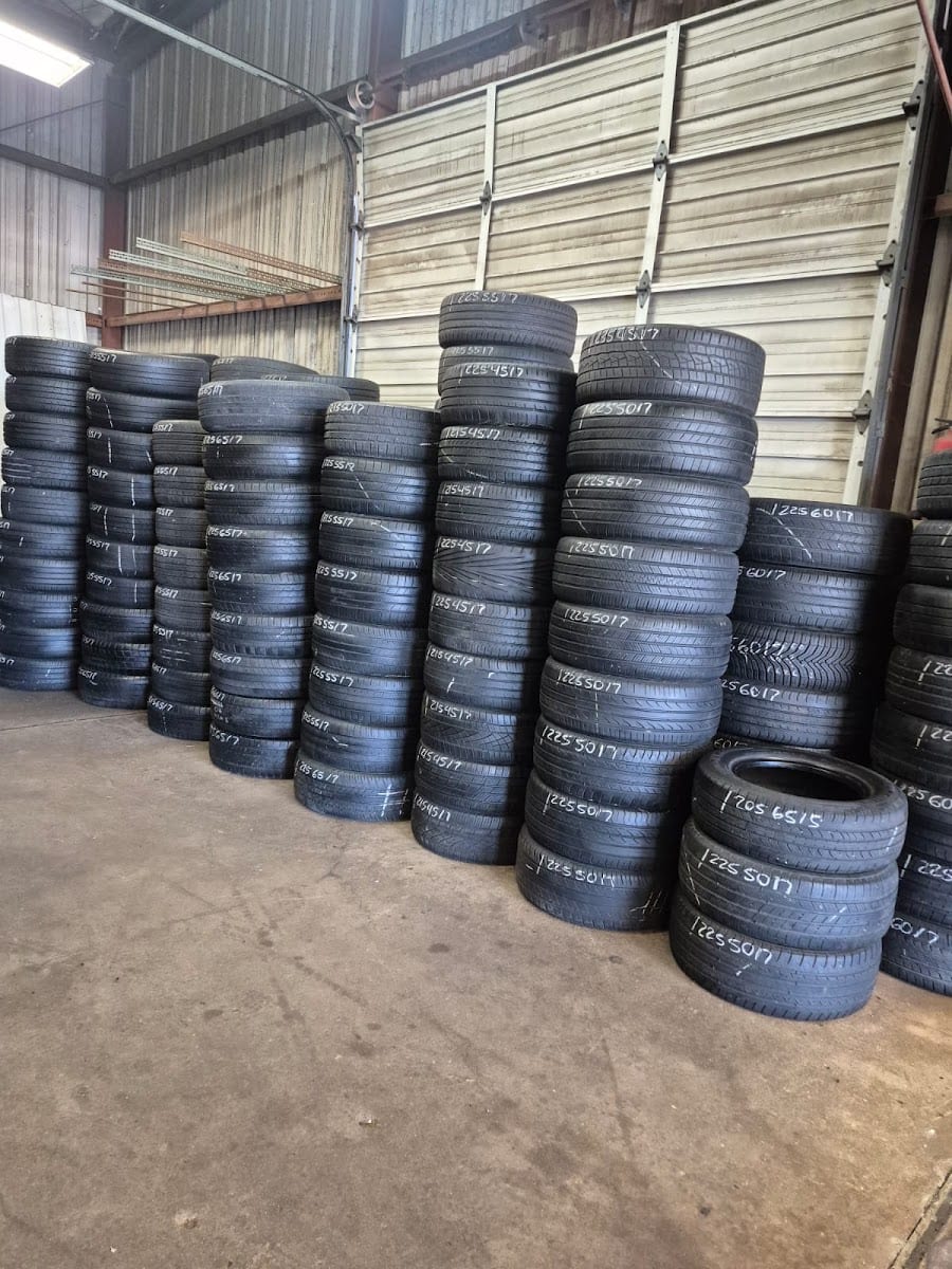 Sanchez Tire shop #2, photo 2