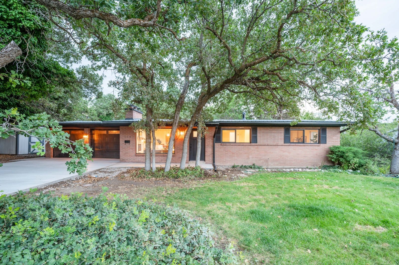 Windermere Real Estate: Derick Dodge, photo 2