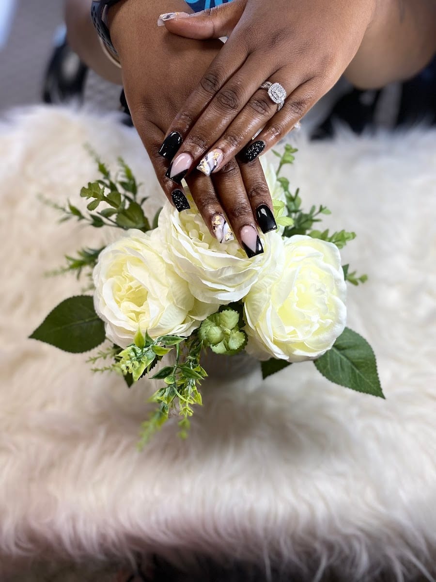 T Nail, photo 3