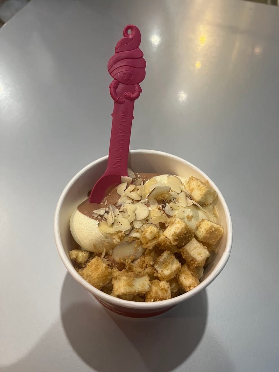 Menchie's Frozen Yogurt