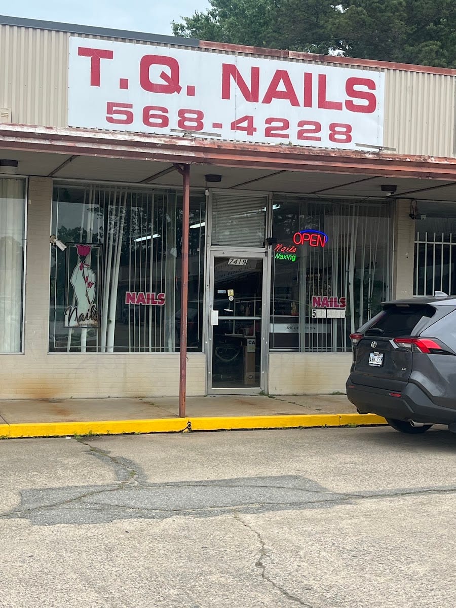 T Q Nails