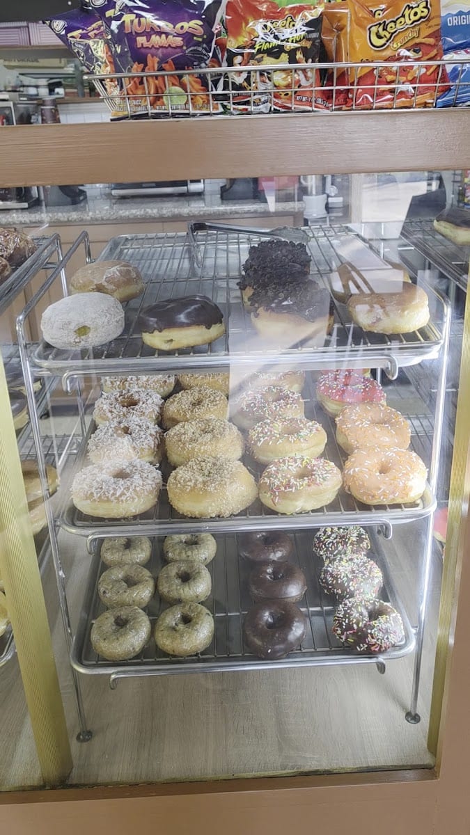 Orange Donuts and Bagels, photo 2
