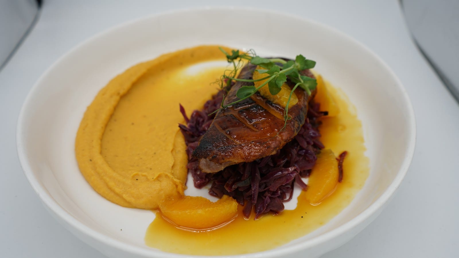Sarasocial Restaurant & Bar