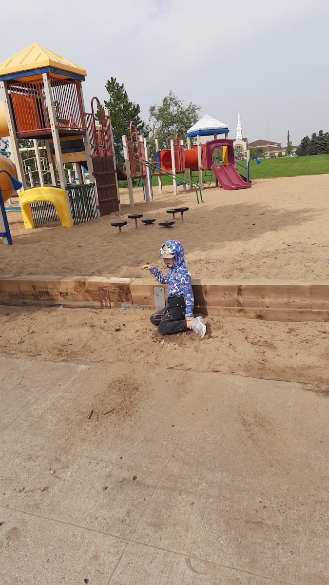 Strathcona Station Park, photo 3