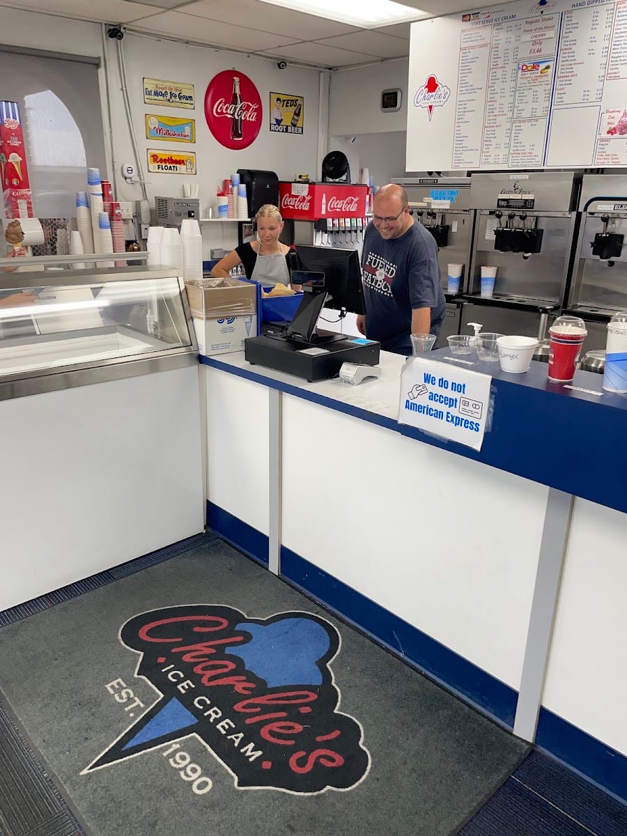 Charlie's Supreme Ice Cream, photo 3