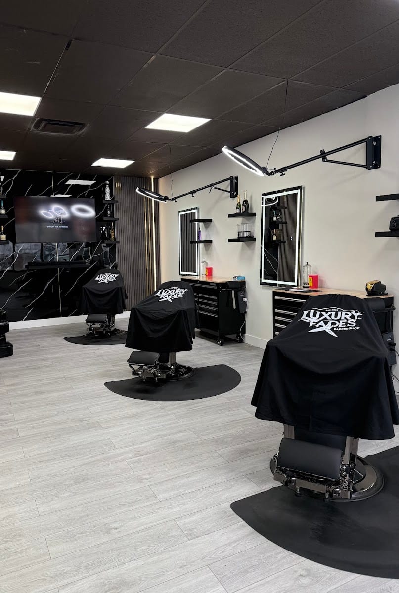 Luxury Fades Barbershop, photo 2