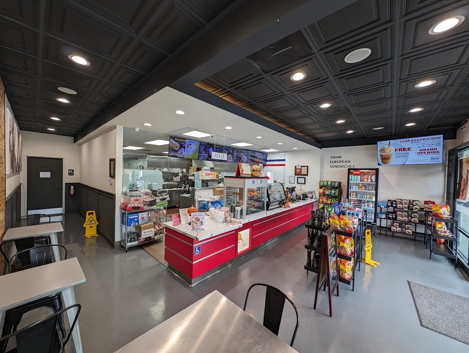 Lee's Sandwiches, photo 2