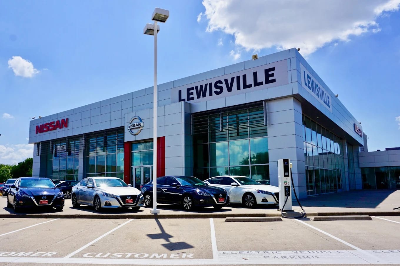 Nissan of Lewisville, photo 4