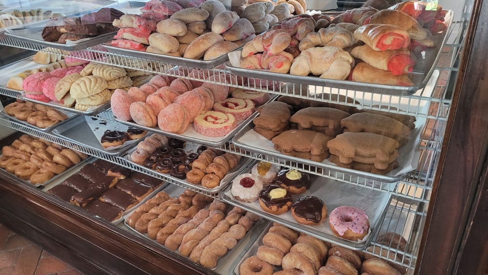 La Estrella Bakery Inc
