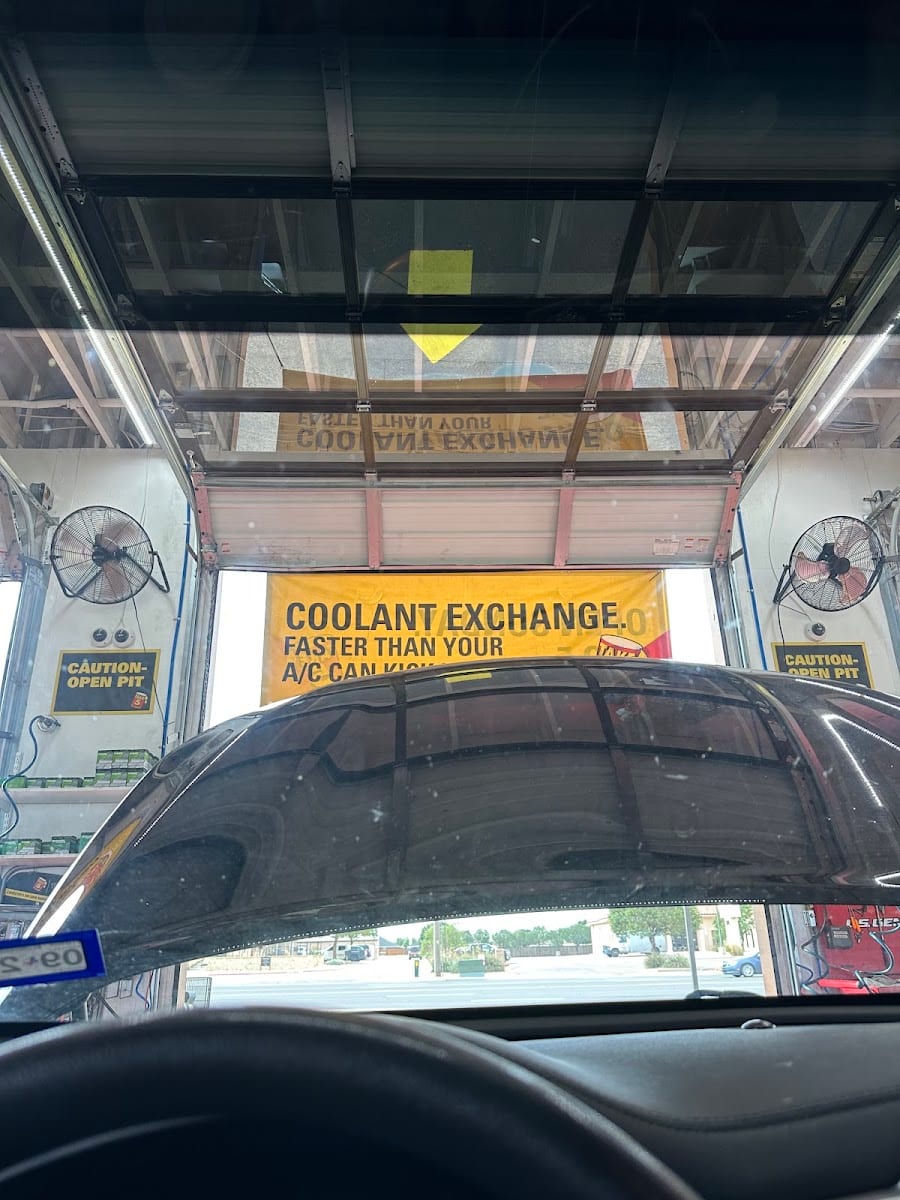 Take 5 Oil Change, photo 3