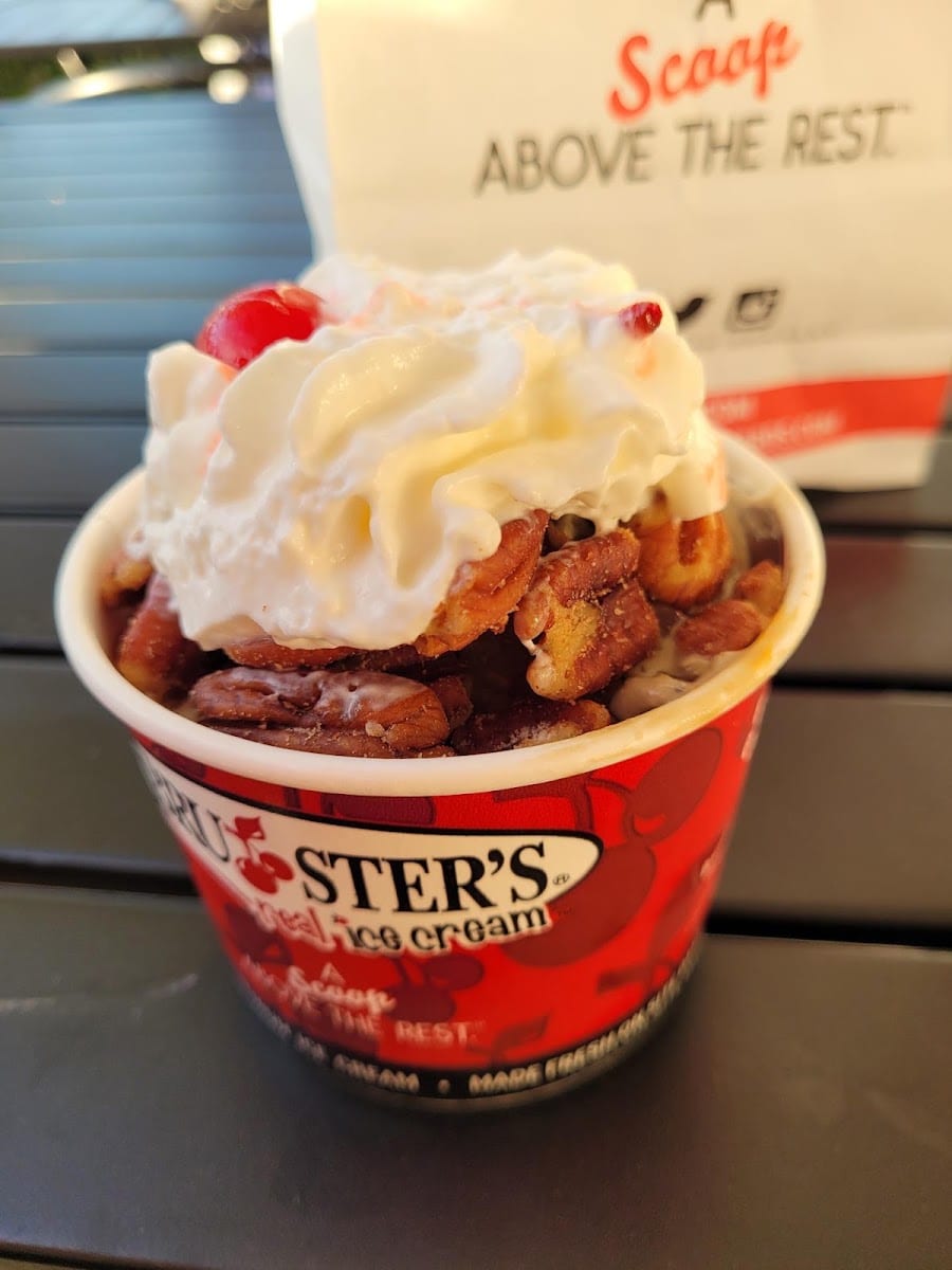 Bruster's Real Ice Cream, photo 4