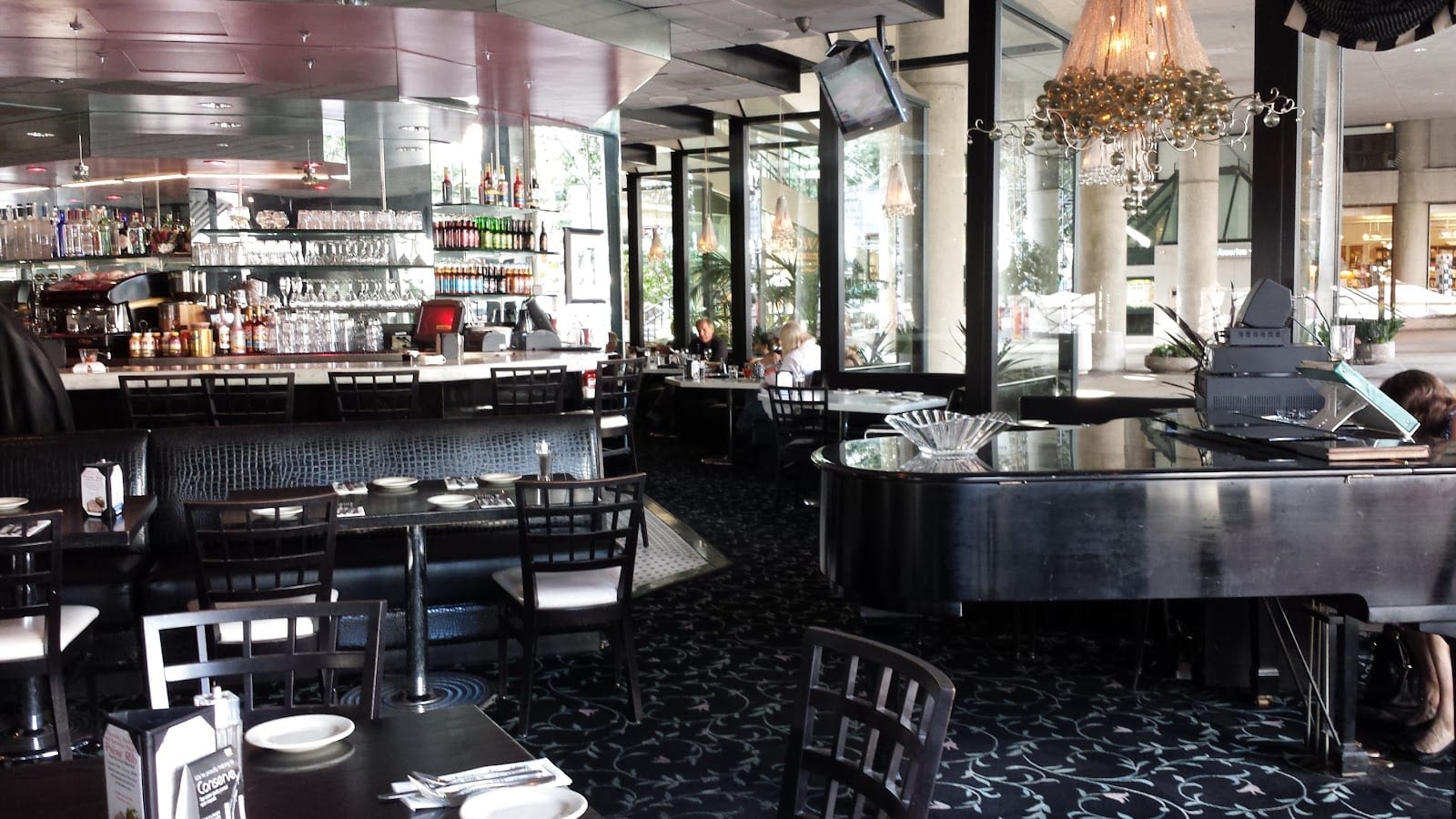 Max's Opera Cafe