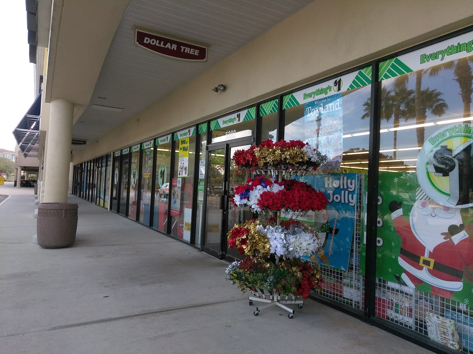 Dollar Tree, photo 4