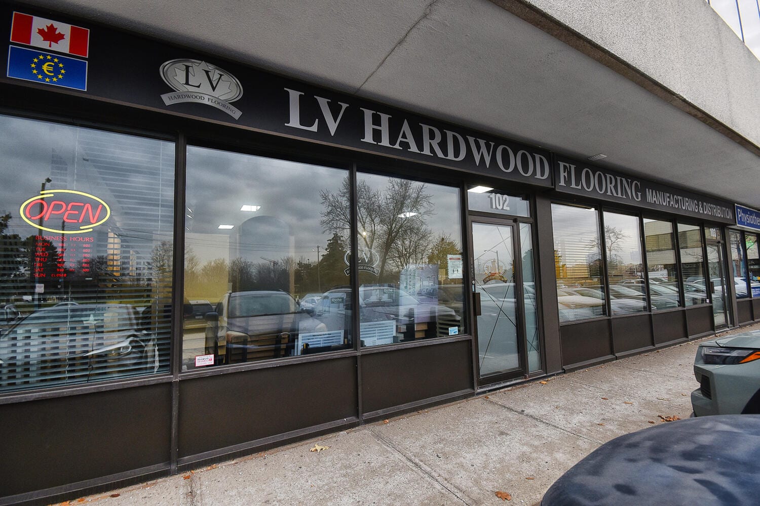 LV Hardwood Flooring, photo 2