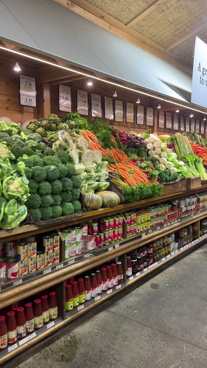 Tully's Corner Produce Store, photo 3