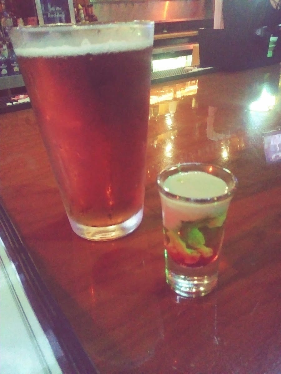 Cue & Shisha Bar & Grill, photo 4