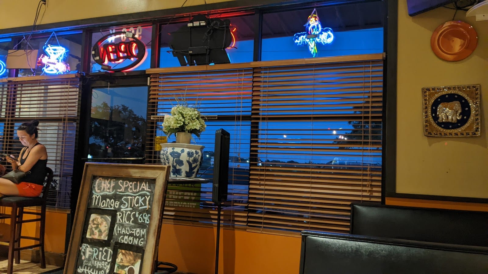 Charm Thai Kitchen & Sushi Bar