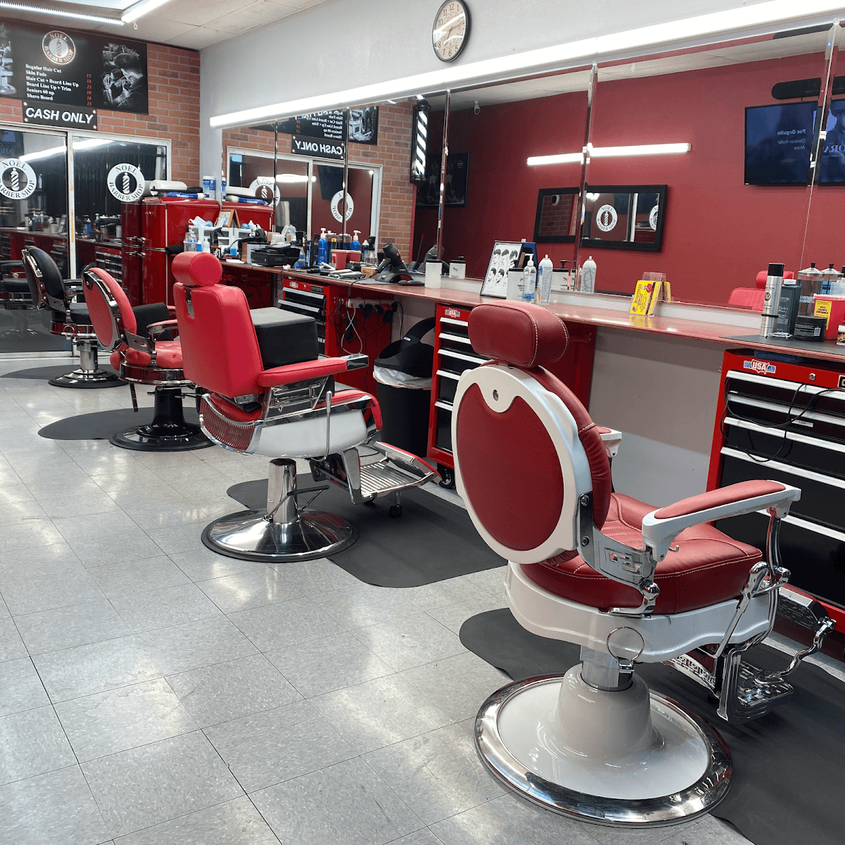 Noel Barber Shop, photo 2