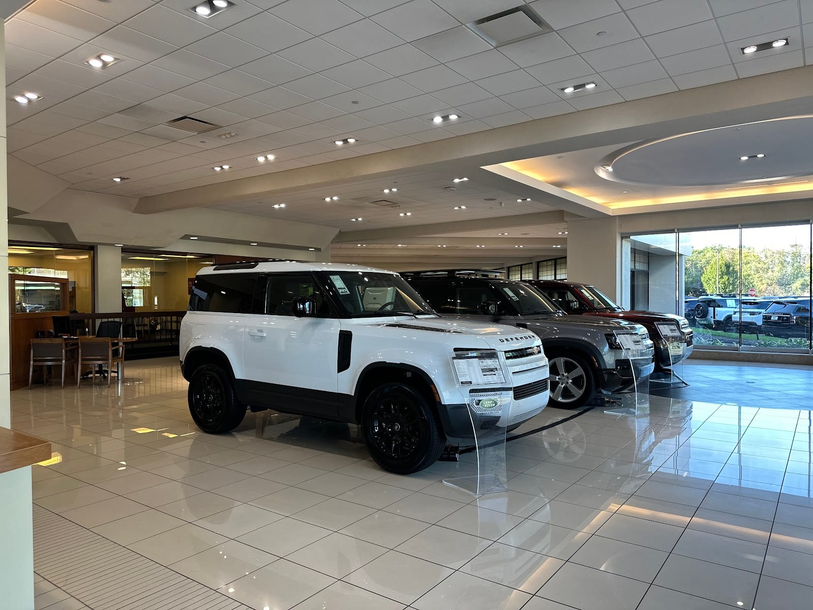 Land Rover Paramus, photo 2