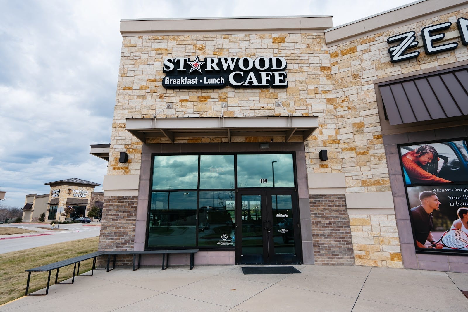 Frisco Starwood Cafe 121, photo 2