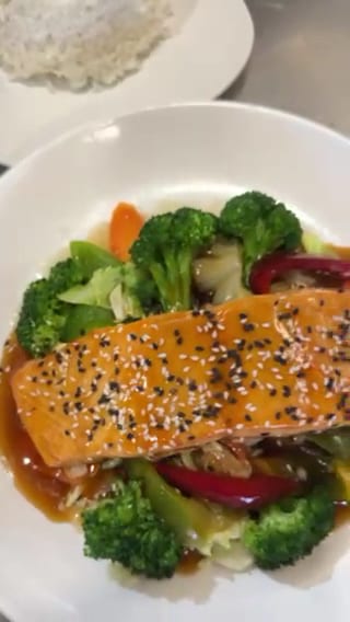 Seasons Eats - Thai, Chinese & Sushi, photo 3