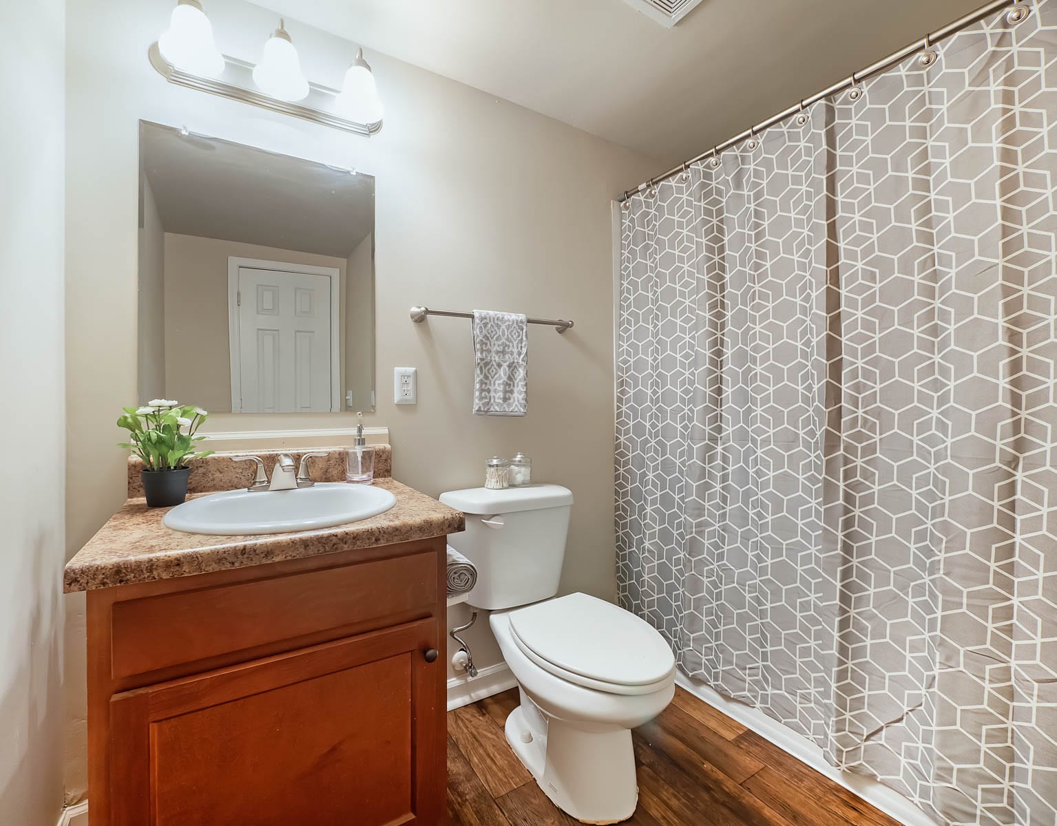 Redmond Chase Apartment Homes, photo 3