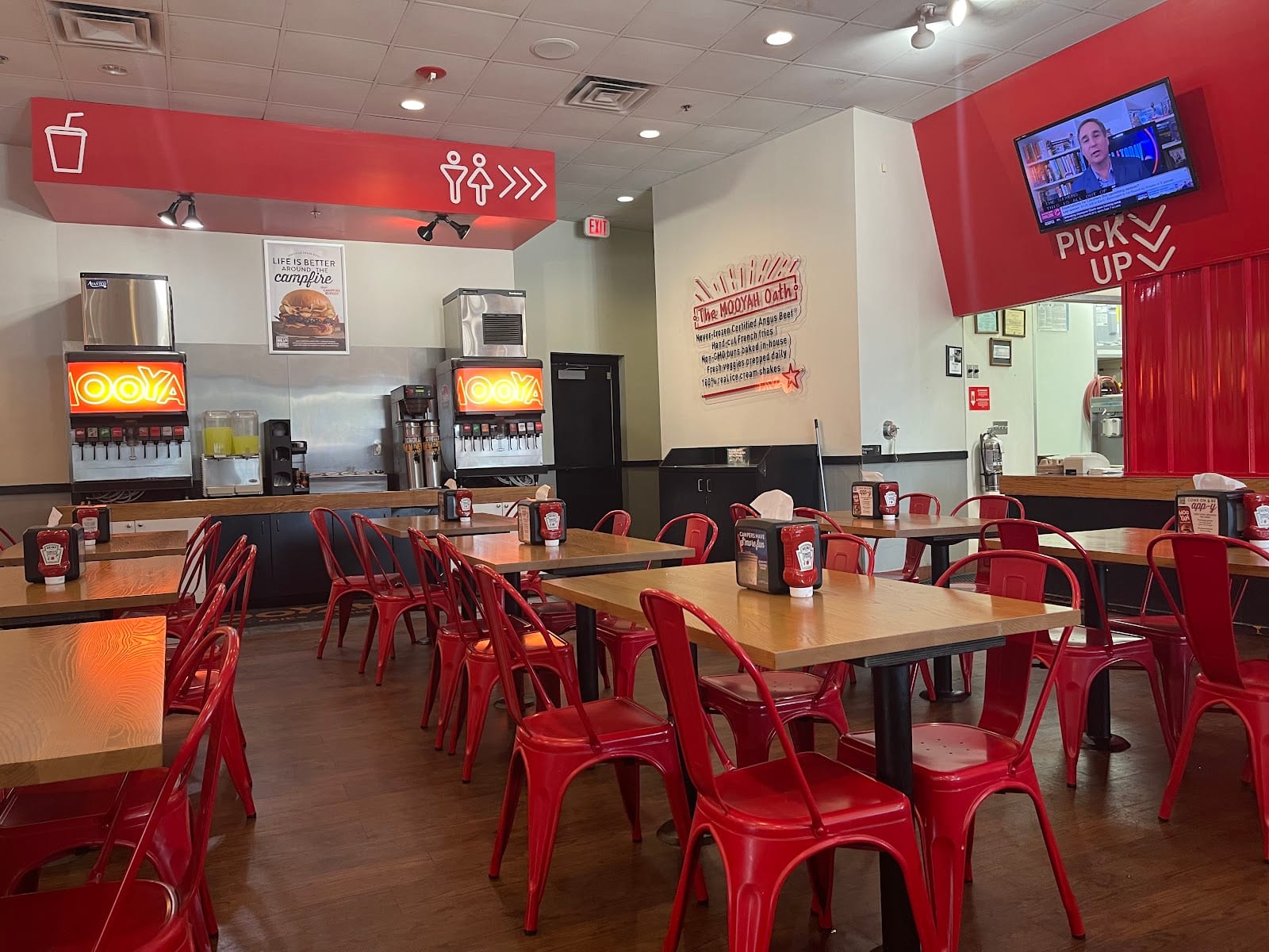 MOOYAH Burgers, Fries & Shakes, photo 4
