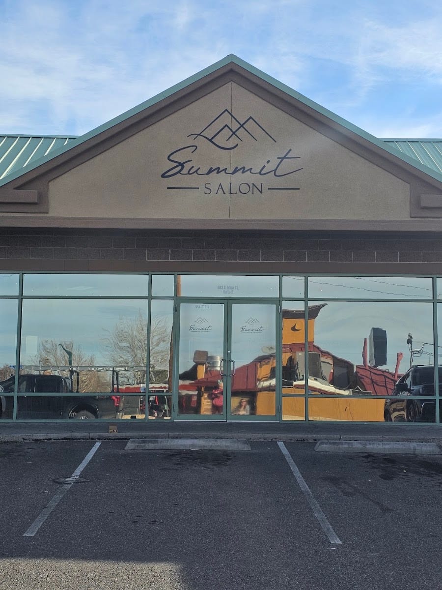 Summit Salon