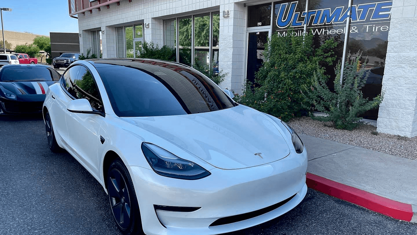 Ultimate Wheel & Tire, photo 2