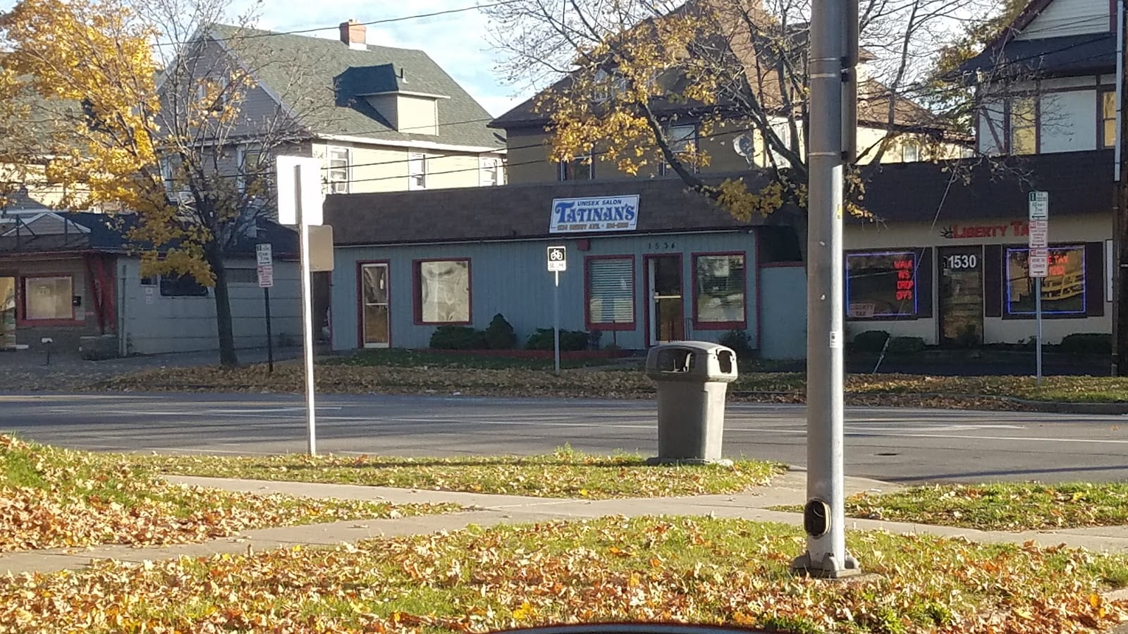 Tatinan's Unisex Salon
