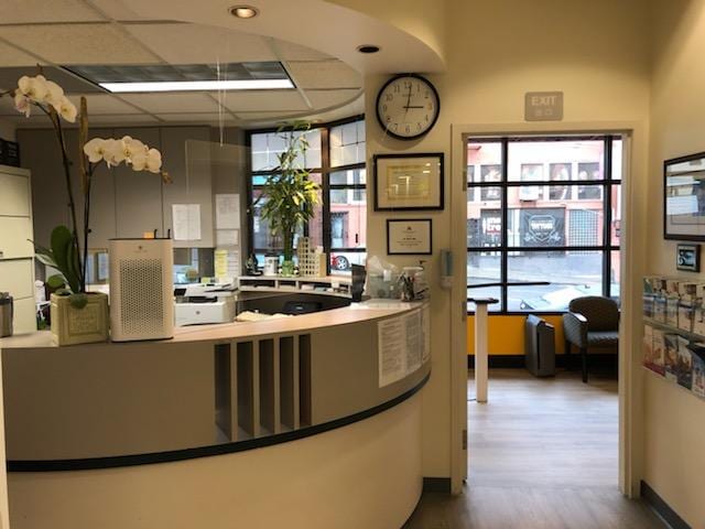 Dr. Wallace S. Woo, DDS