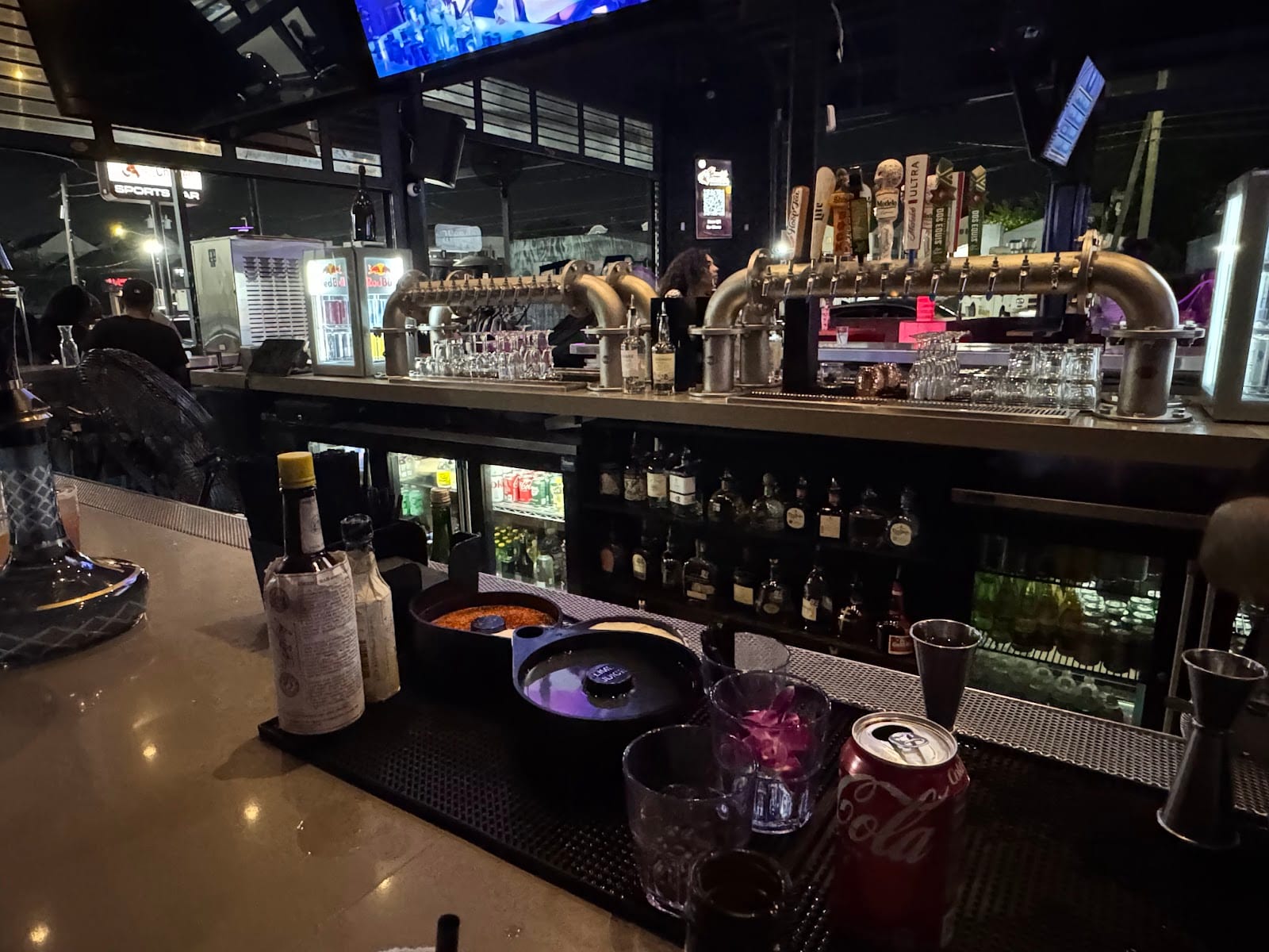 Harold's Chicken & Sports Bar