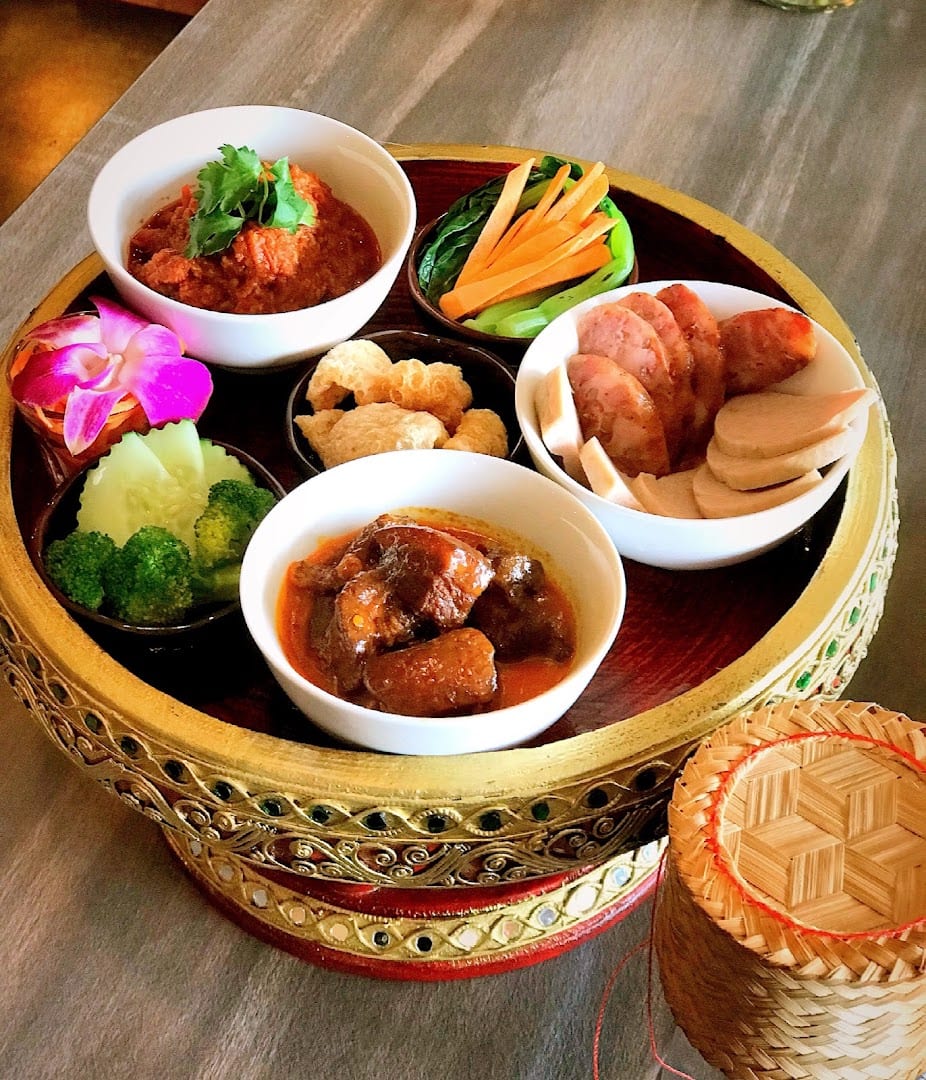At Nine Thai, photo 3