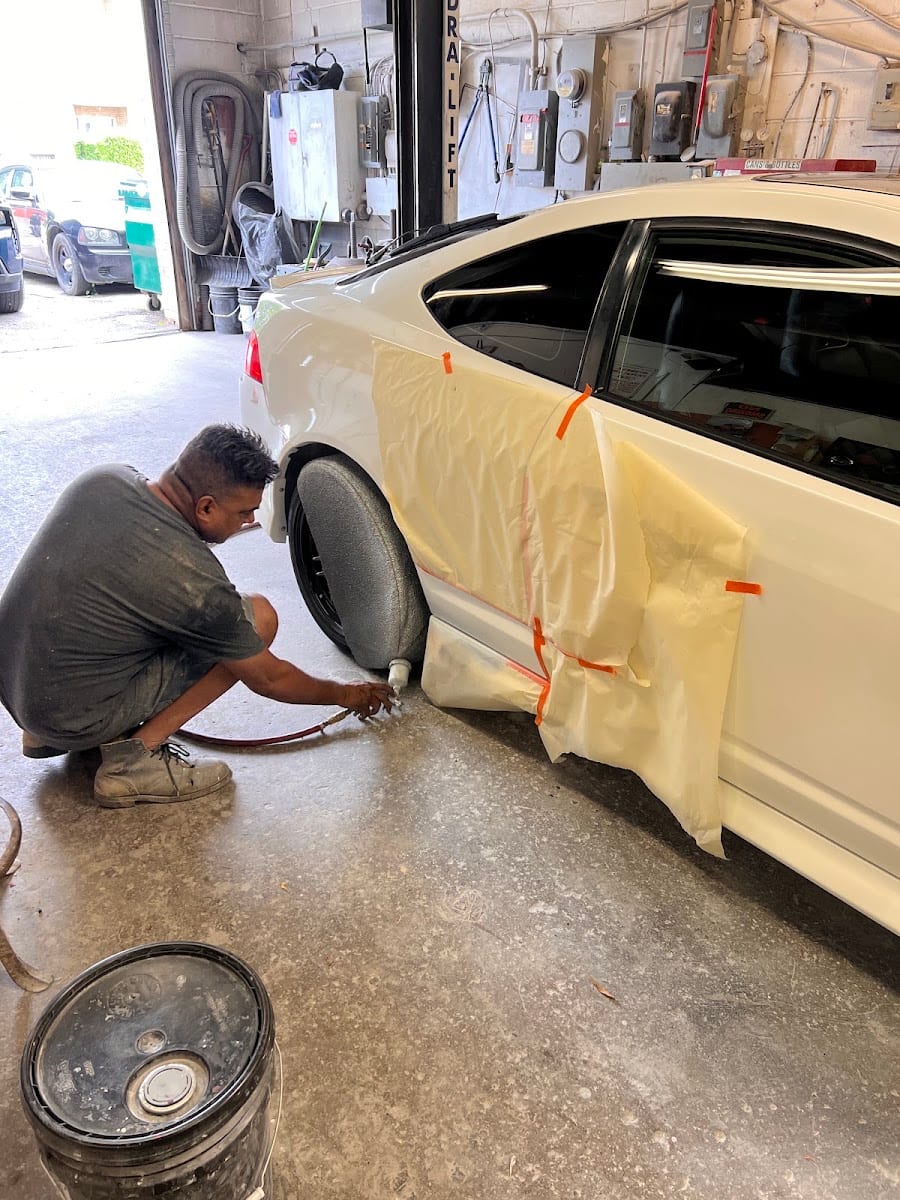 New Castle Auto Body