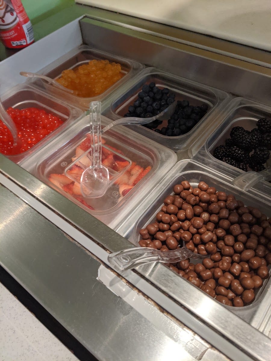 Tutti Frutti Frozen Yogurt
