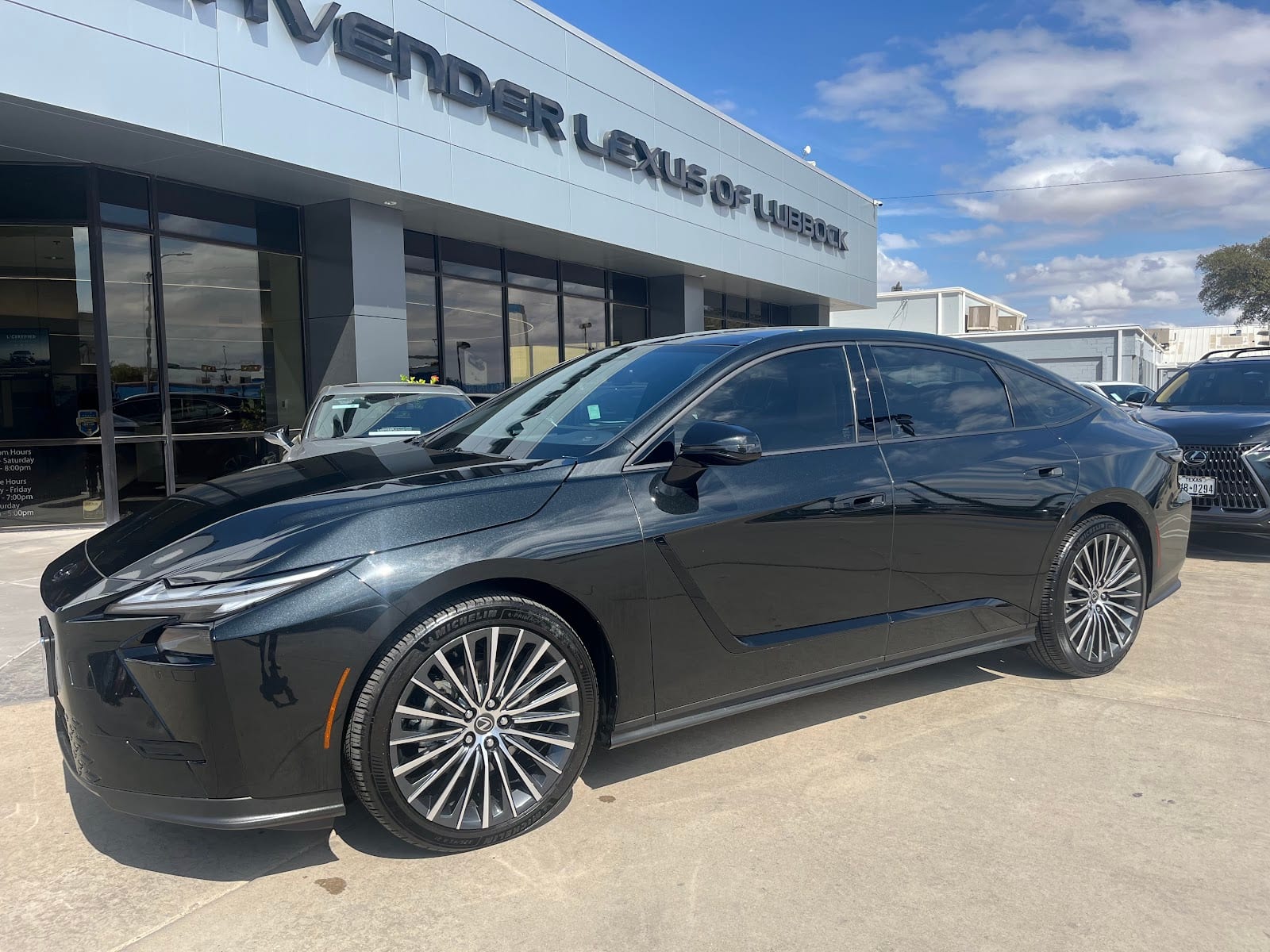 Cavender Lexus of Lubbock, photo 2