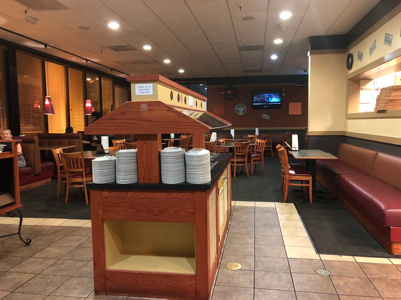 Pizza Hut / Wing Street, photo 4