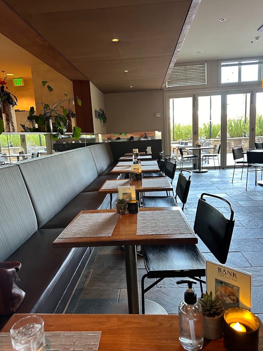 BANK Café and Bar, photo 3