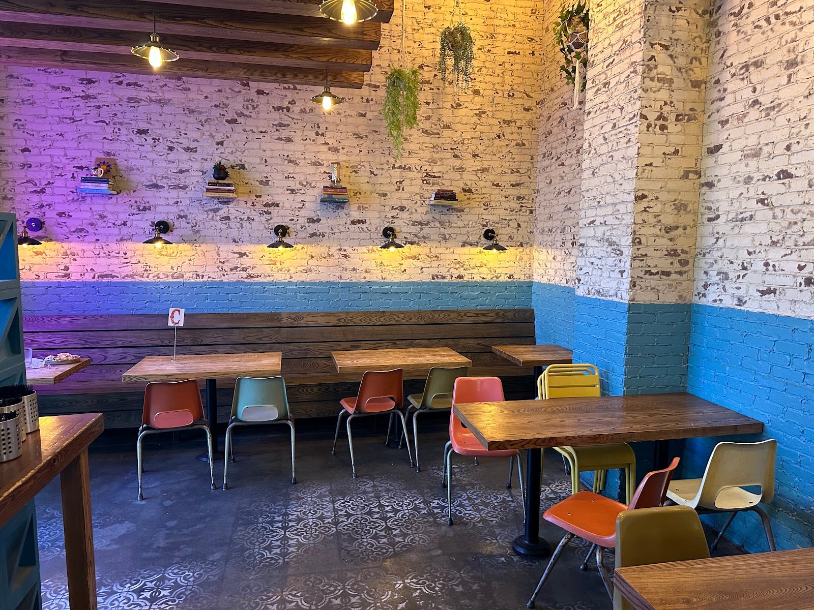 Muertos Cantina